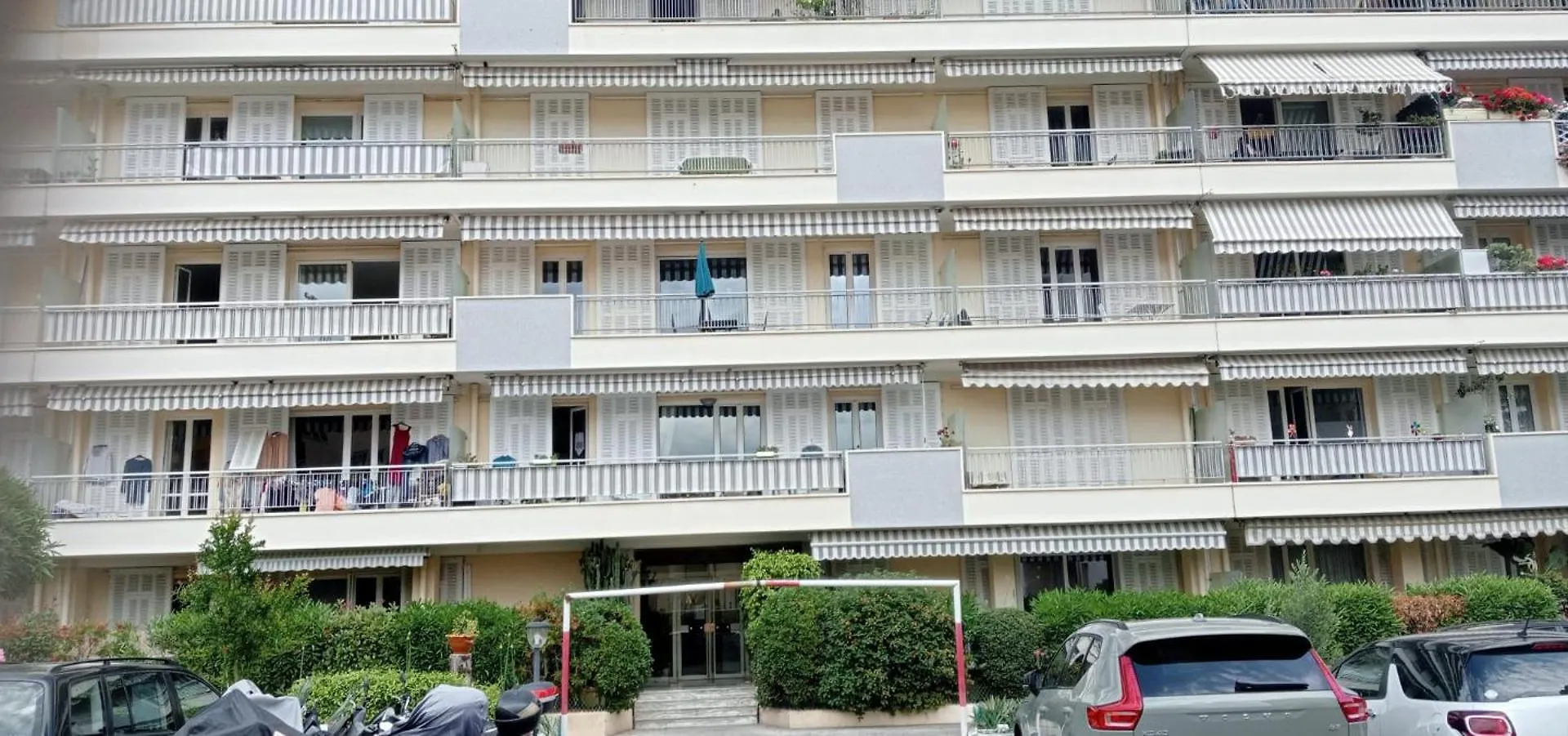2 Pieces , Centre Ville , Emplacement Ideal , Menton 0*,  France