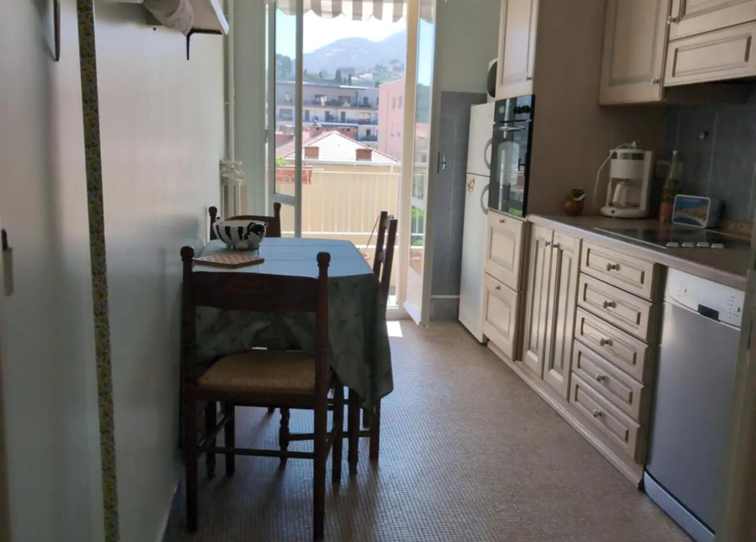 2 Pieces , Centre Ville , Emplacement Ideal , Menton Apartment